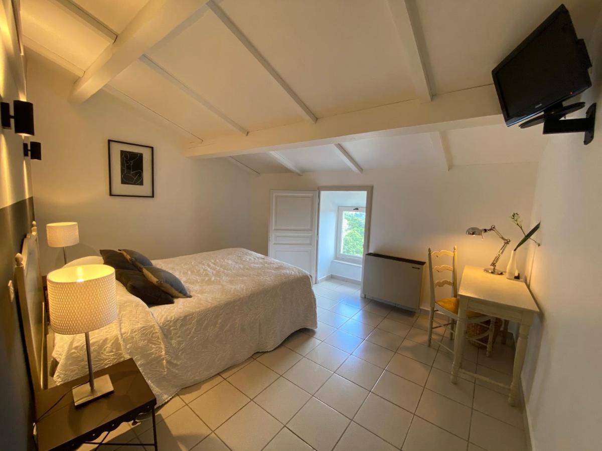 De La Tour De Brison Hotel 3*