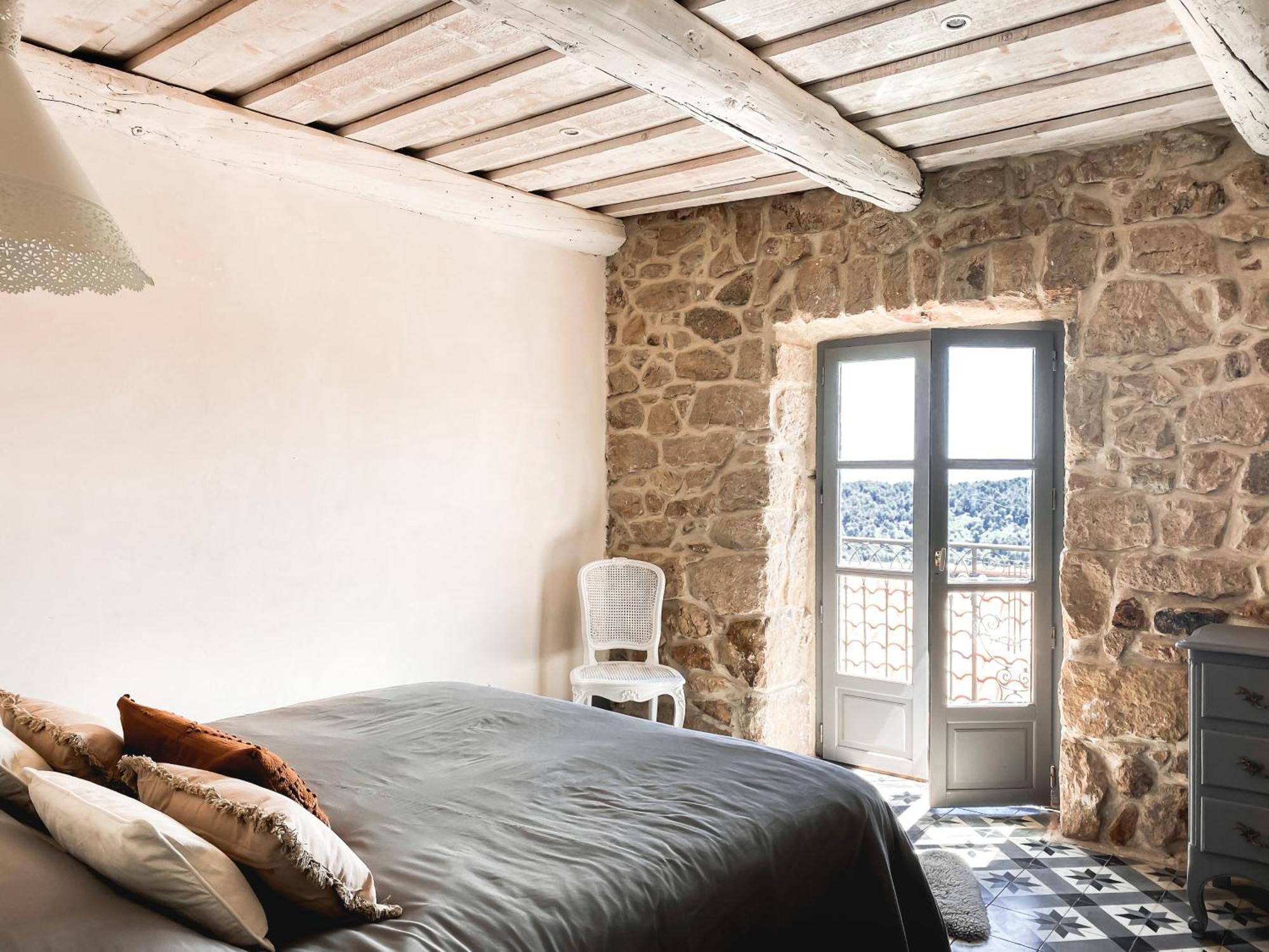 Hotel De La Tour De Brison