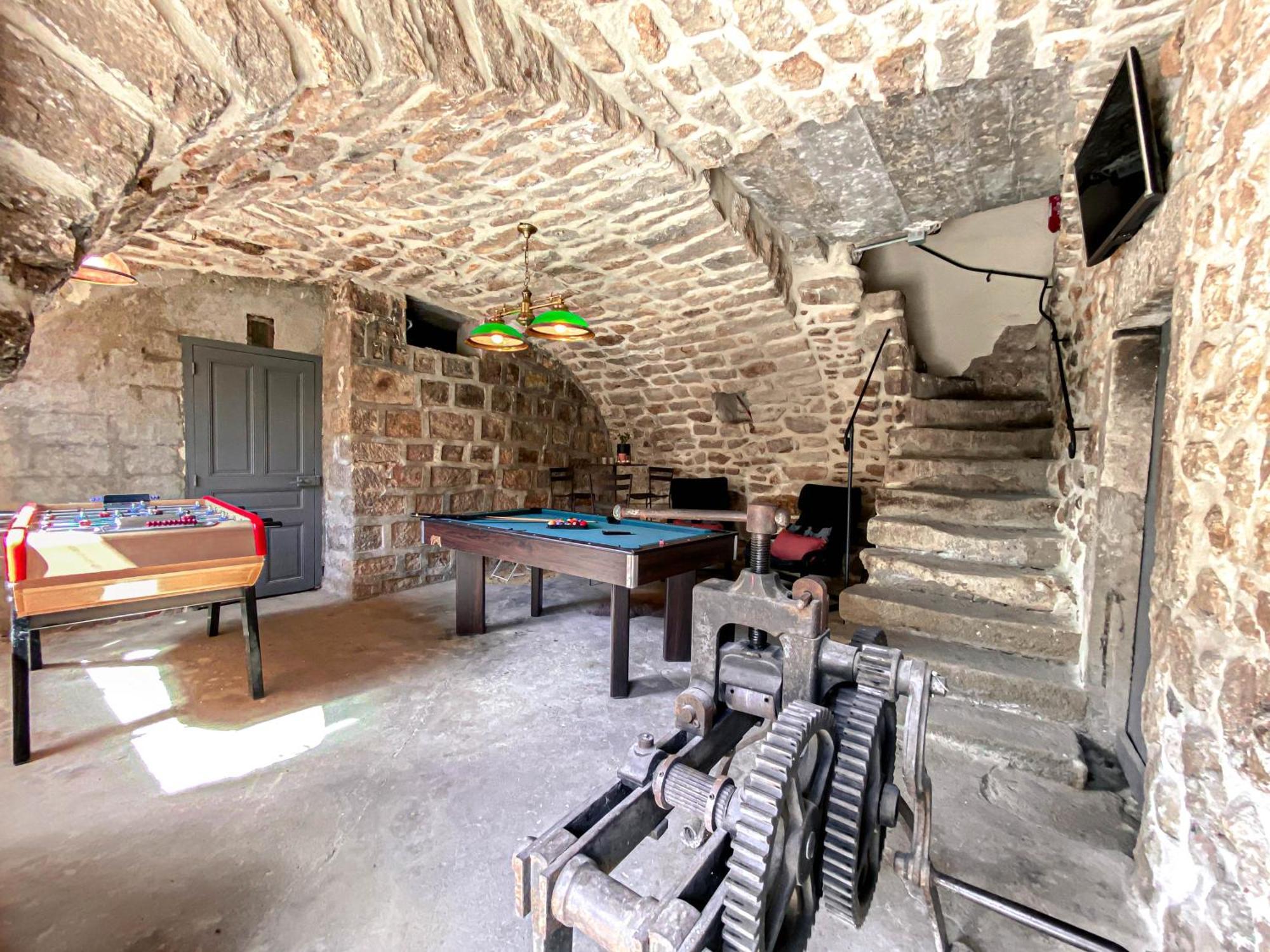 De La Tour De Brison Sanilhac (Ardeche)